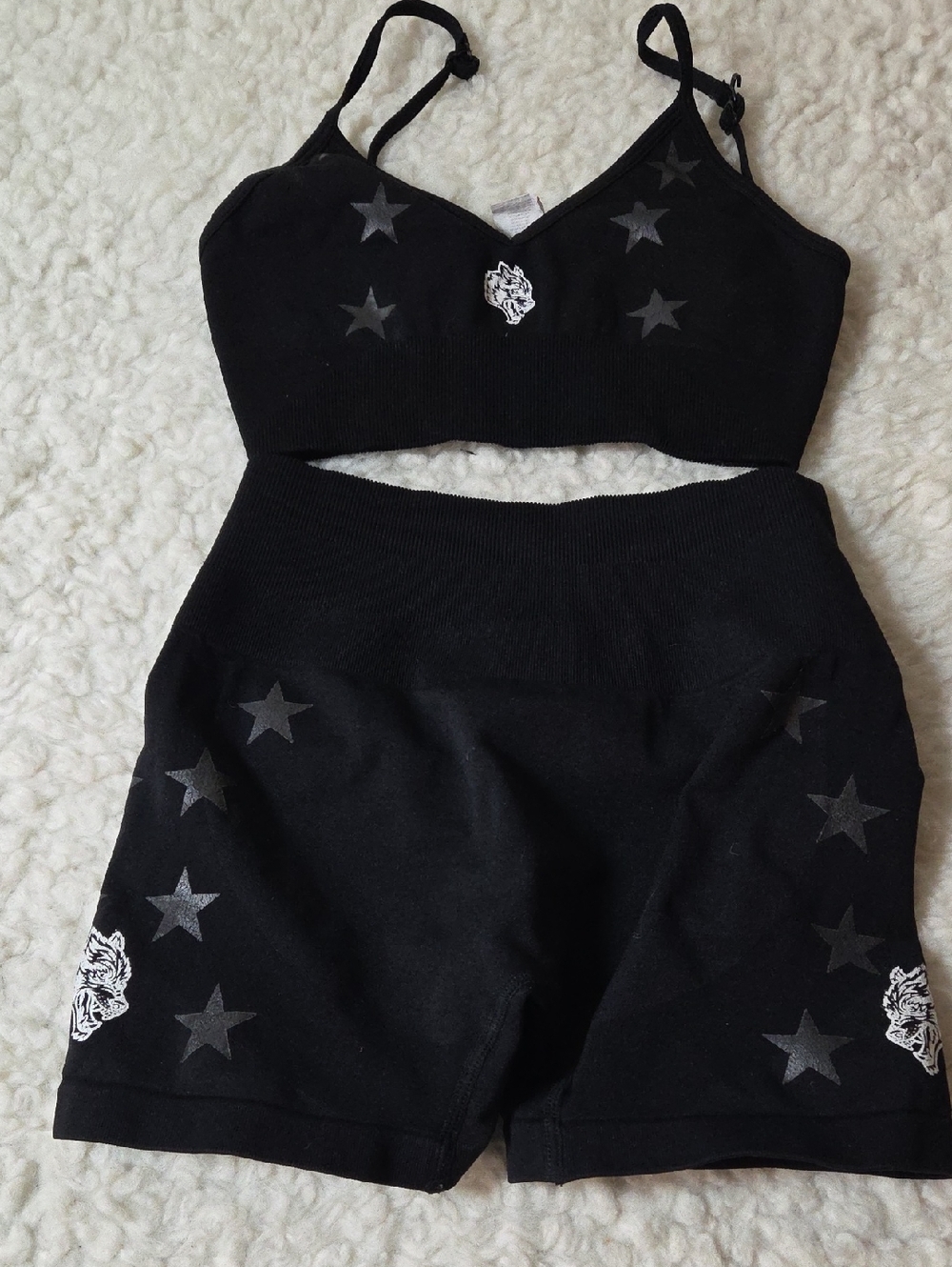 Darc Sport Wolves She Seamless Black Star Print Bralette & Shorts Set Sz S